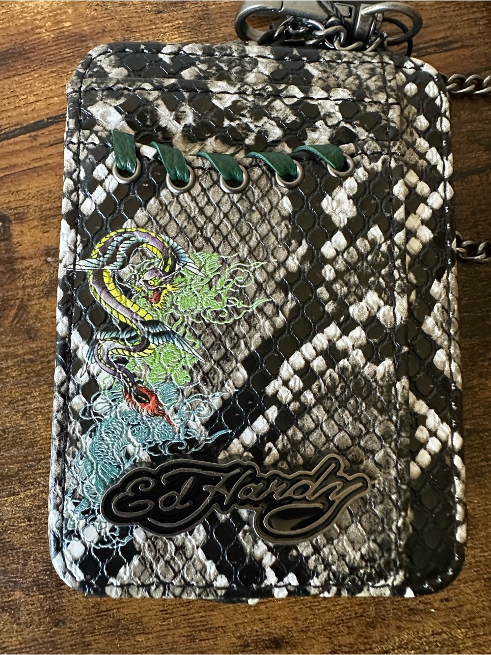 Ed Hardy Black & White Snake-Print Wallet with Silver Chain Wristlet NWT - Picture 4 of 7